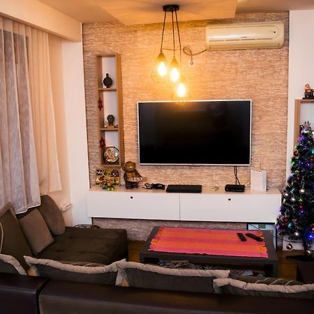 Apartment Aleksija Ni Esterno foto