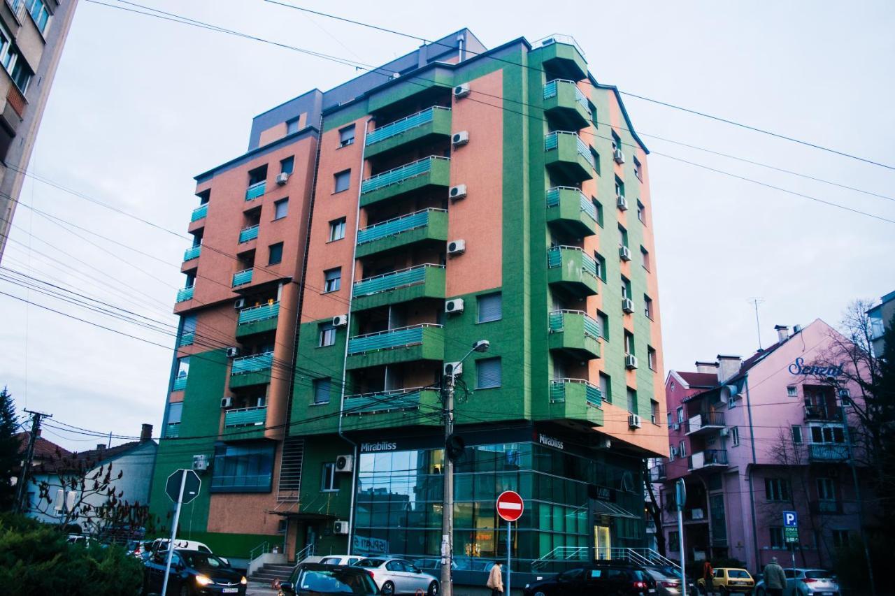 Apartment Aleksija Ni Esterno foto