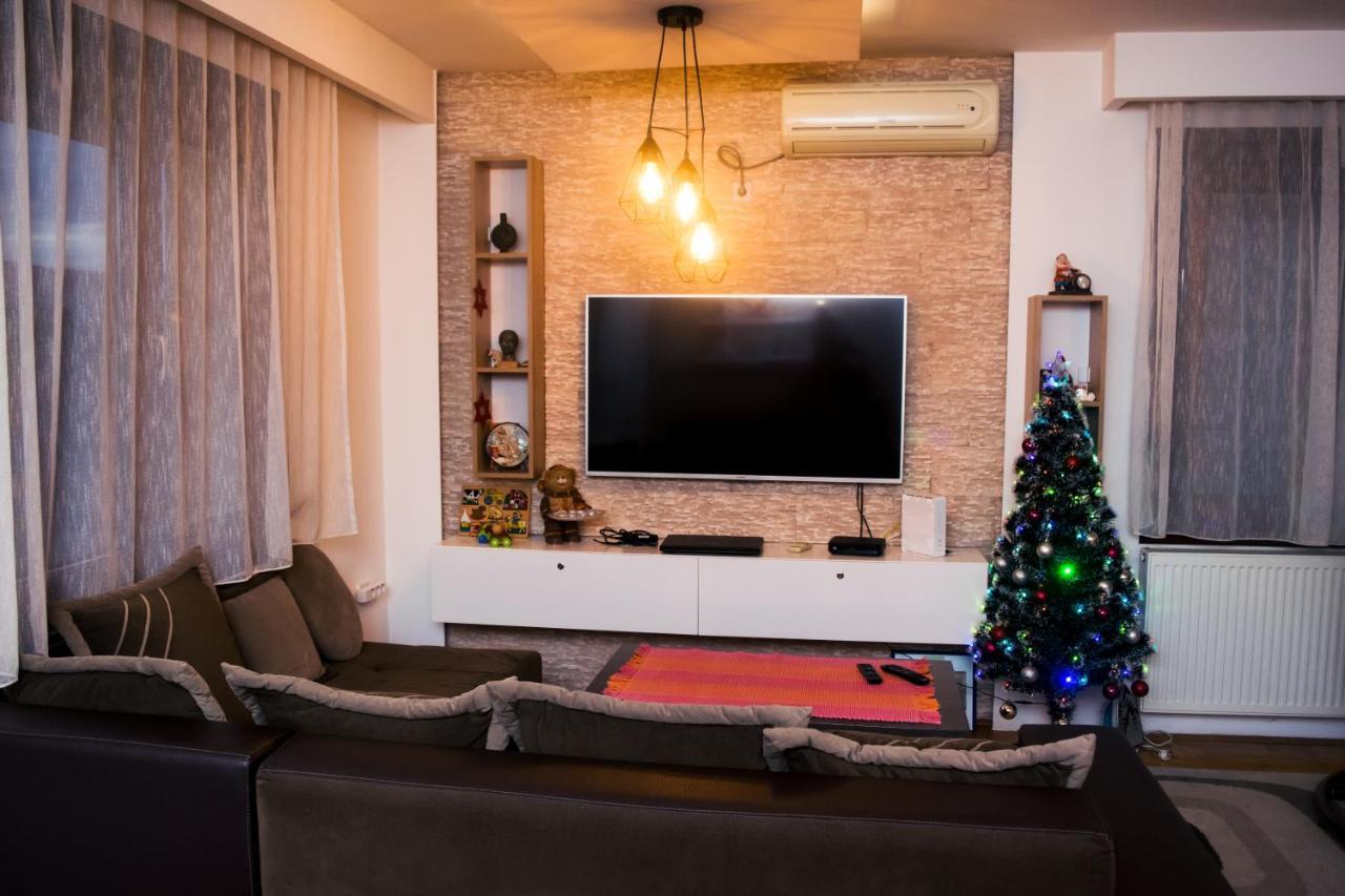 Apartment Aleksija Ni Esterno foto