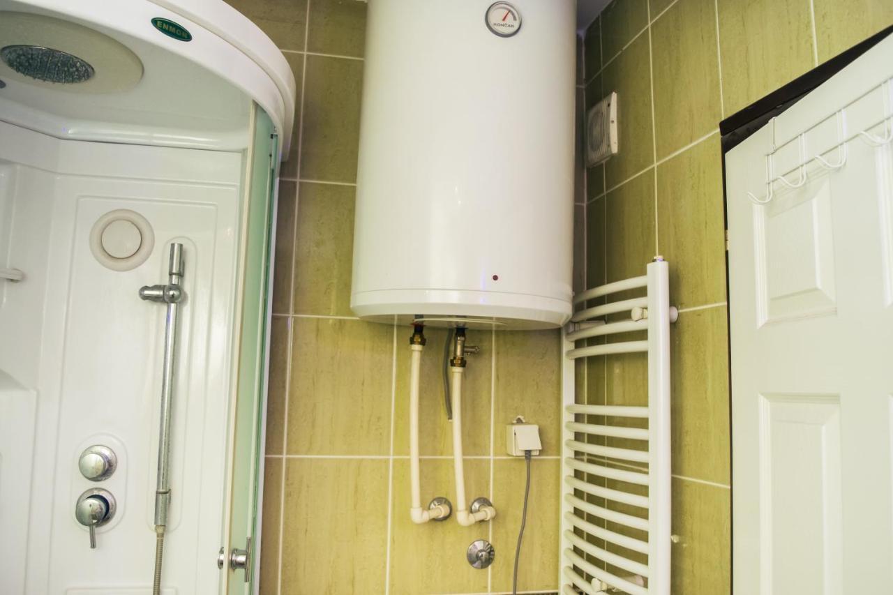Apartment Aleksija Ni Esterno foto