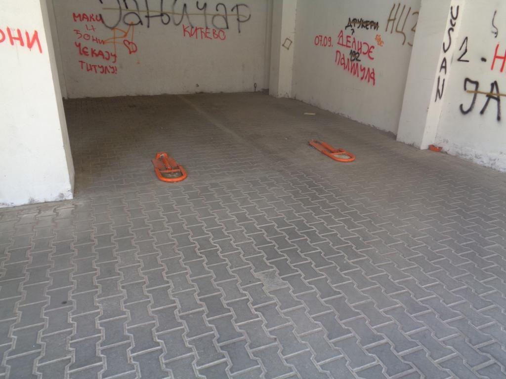 Apartment Aleksija Ni Esterno foto