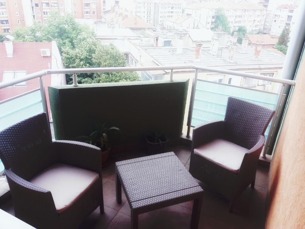 Apartment Aleksija Ni Esterno foto