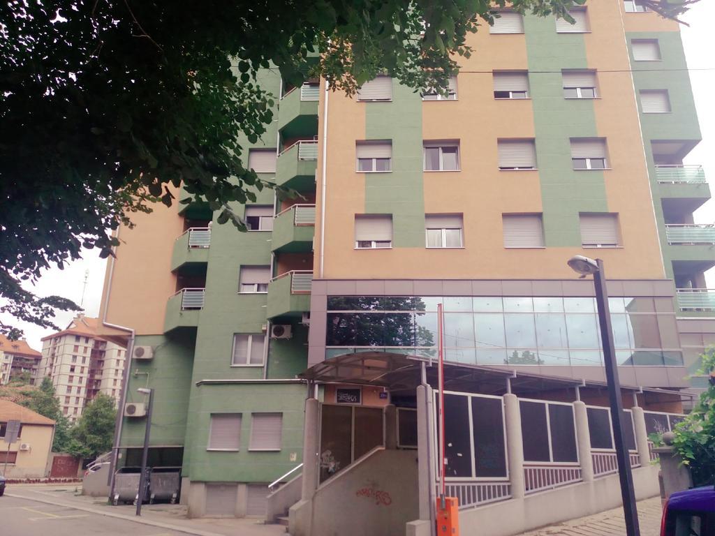 Apartment Aleksija Ni Esterno foto